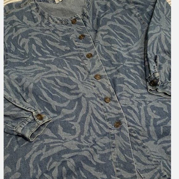 Vtg Delta Burke Blue Denim Animal Print Blouse Womens Plus Sz 24W 3/4 Sleeves - Picture 3 of 5